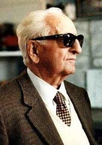 Enzo_Ferrari_1.JPG