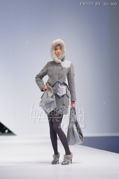 HKFW2010-D4M1_021.jpg