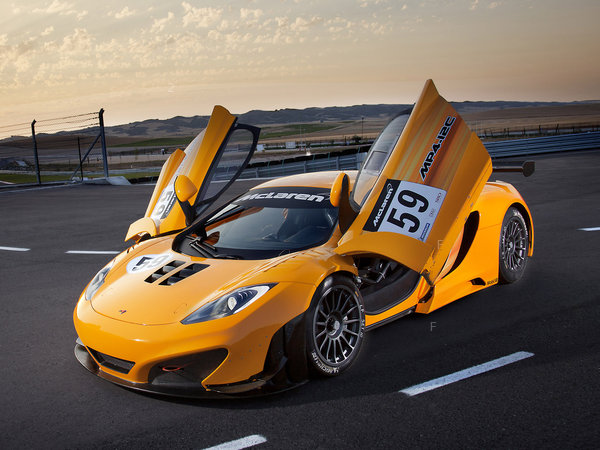 mclaren_mp4-12c-gt3-2011_r29.jpg