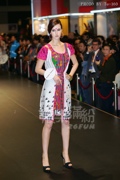 HKFW12FW-D2B1_016.jpg