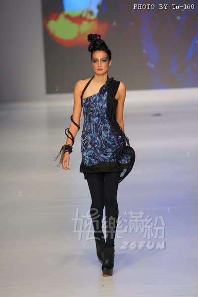 HKFW2010-D2M1_041.jpg