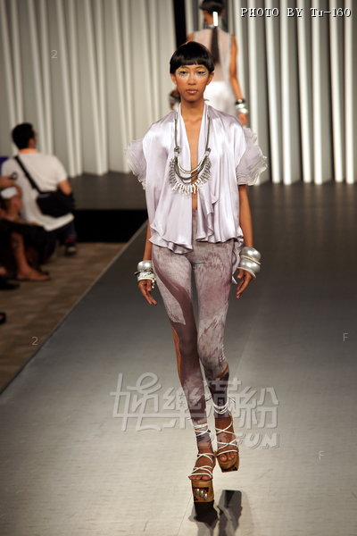 HKFW2010S-D1M2_020.jpg