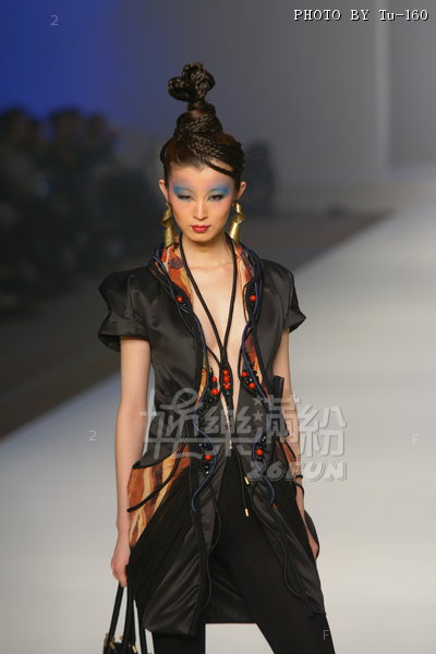 HKFW2010-D2M1_039.jpg