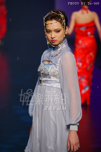 HKFW2011W-D3M4_135.jpg