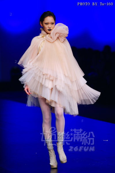 HKFW2011W-YDC_125.jpg