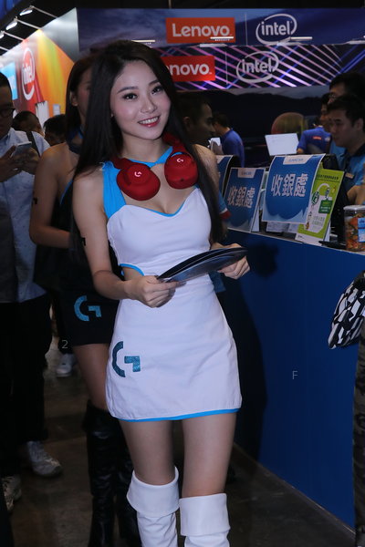 HKCCF-1708-Logitech_19.JPG