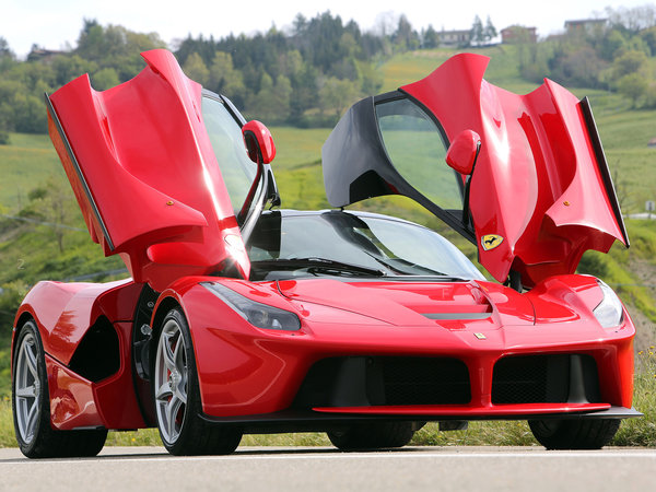 ferrari_laferrari-2013_r13_jpg.jpg