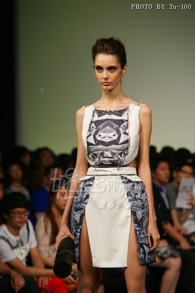 HKFW2012SS-D1m3_279.JPG