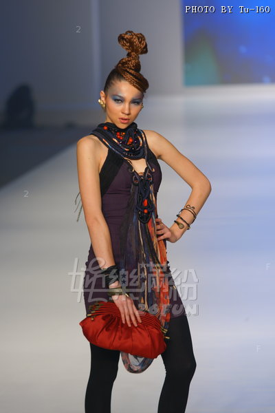 HKFW2010-D2M1_058.jpg