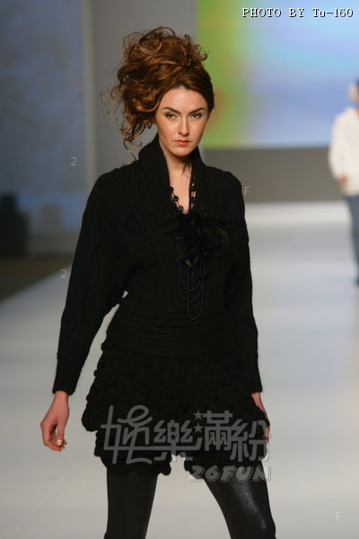 HKFW2010-D4M2_143.jpg