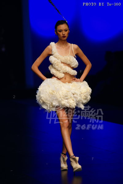 HKFW2011W-YDC_094.jpg