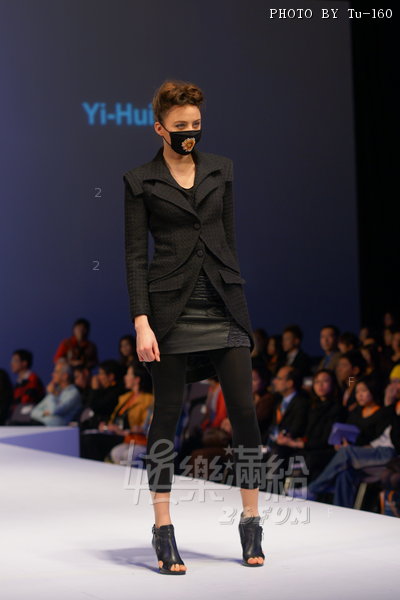 HKFW2010-D4M1_049.jpg