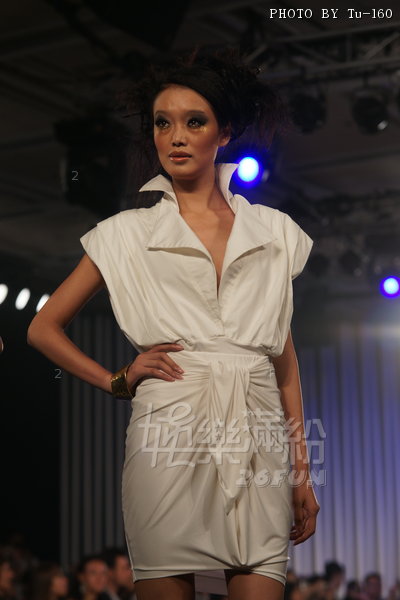 HKFW2010S-D2M1_003.jpg