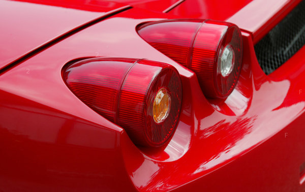 EnzoTailLight780.jpg