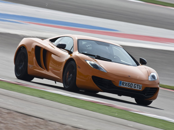 mclaren_mp4-12c-2011_r15.jpg