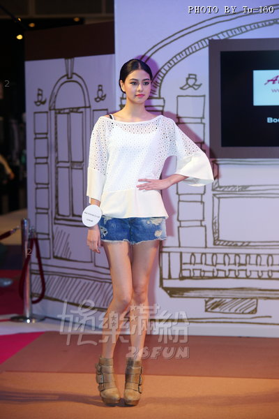 HKFW2013SS-D1b3_38.jpg