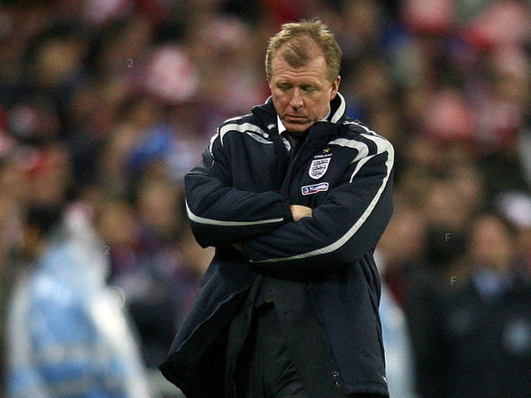 800Steve_McClaren_dejected_599037.jpg