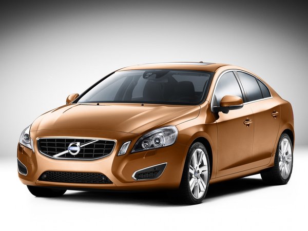 volvo_s60-2010_m2.jpg