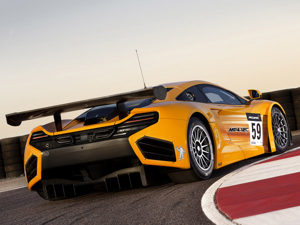 mclaren_mp4-12c-gt3-2011_r32.jpg