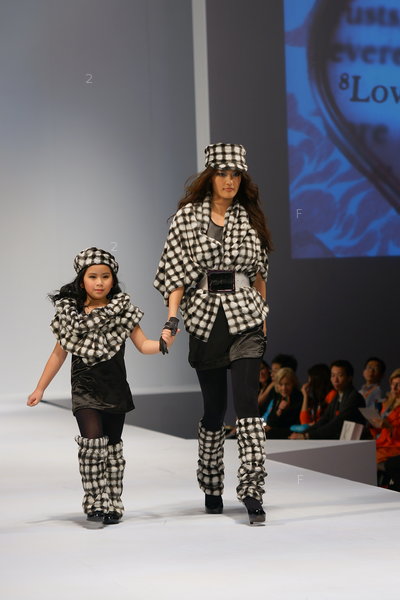 HKFW2010-D4M3_113.jpg