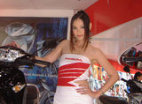 Honda-Motorcycles-Girls6.jpg