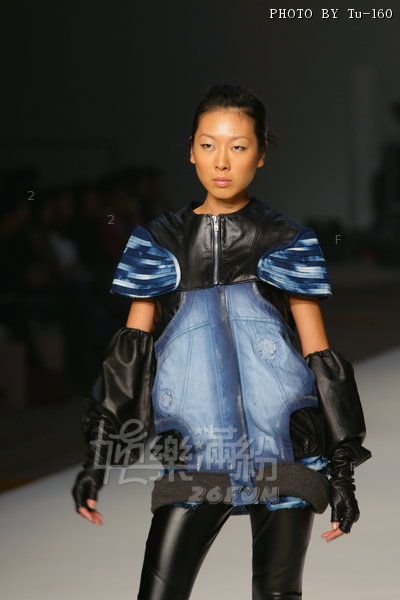 HKFW2010-D2M4_068.jpg