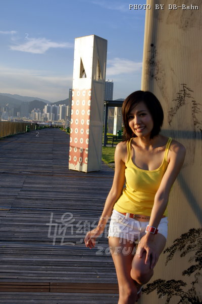 Tasha-Sony-W-KLN-08_SG025.jpg