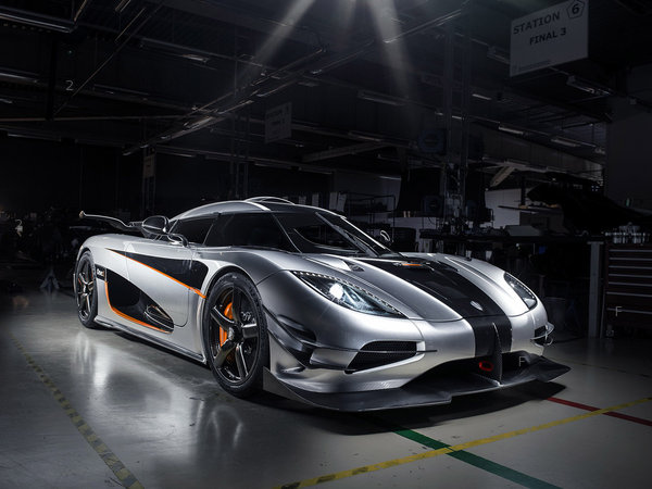 koenigsegg_one-1-2014_r6_jpg.jpg