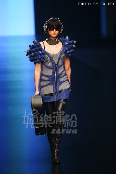 HKFW2011W-D3G1_005.jpg