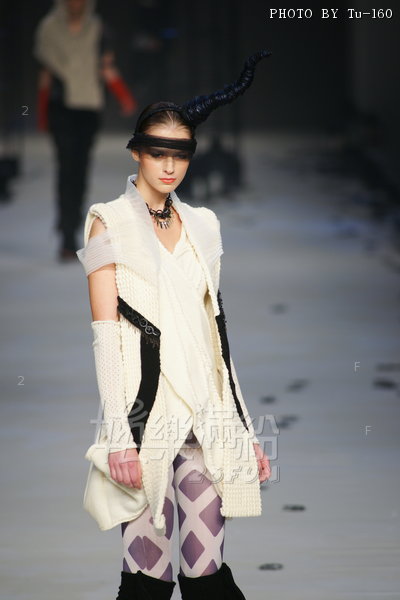 HKFW12FW-D3G1_035.jpg