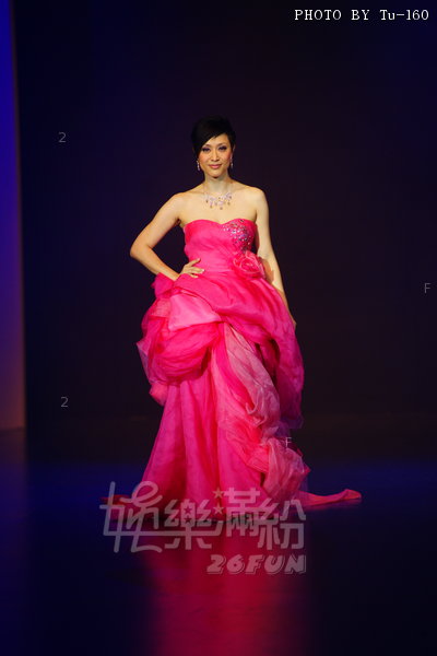 HKFW2011W-D3M4_056.jpg