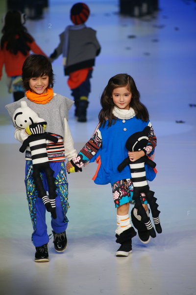 HKFW12FW-D3G1_215.jpg