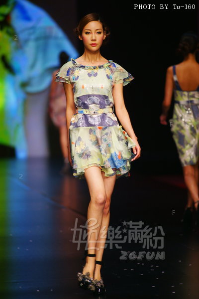 HKFW2011W-D1G1_136.jpg