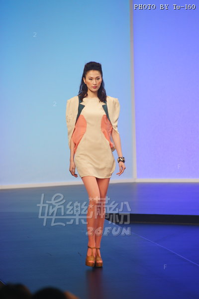 HKFW2011S-D1M2_039.jpg