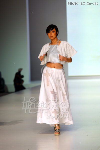 HKFW2010-D4M4_017.jpg