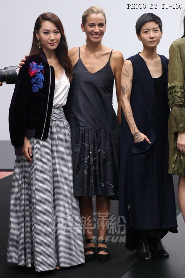 HKFW-1709d2ECO_364.JPG