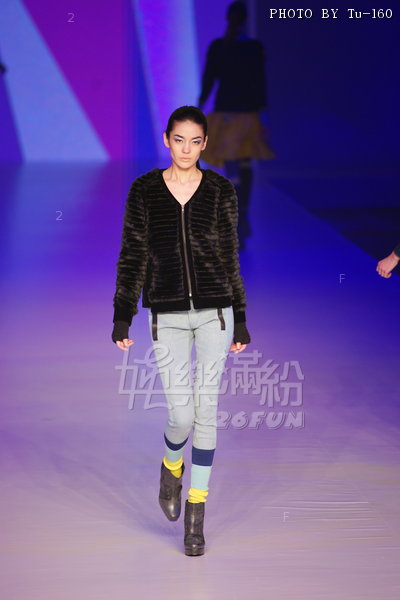 HKFW12FW-D2G1_035.jpg