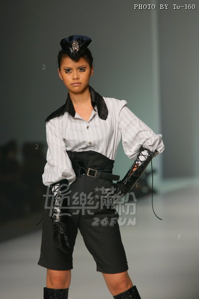 HKFW2010-D4M4_047.jpg