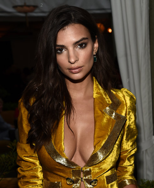 Emily-Ratajkowski_bangtidy-net_1886470.jpg