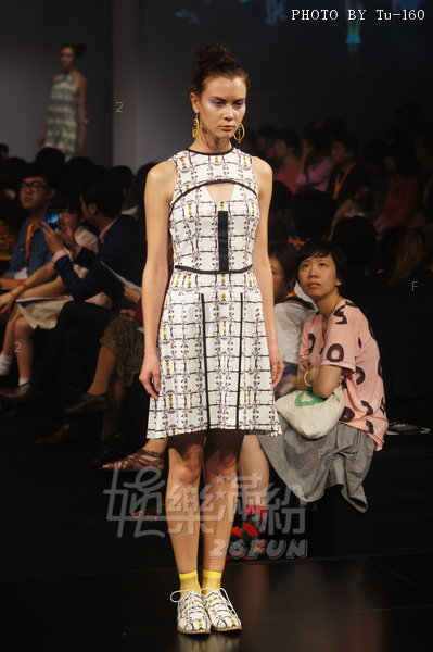 HKFW2013SS-d1m1_027.JPG