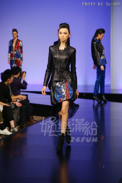 HKFW2012SS-D1m3_229.JPG