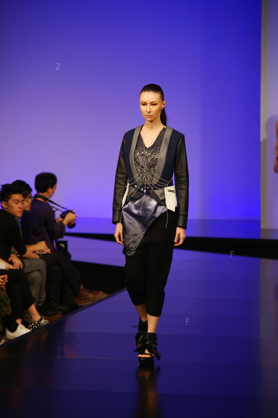 HKFW2012SS-D1m3_004.JPG