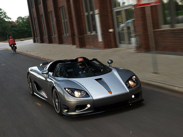 edo_koenigsegg-ccr-evo-817-2010_r25.jpg