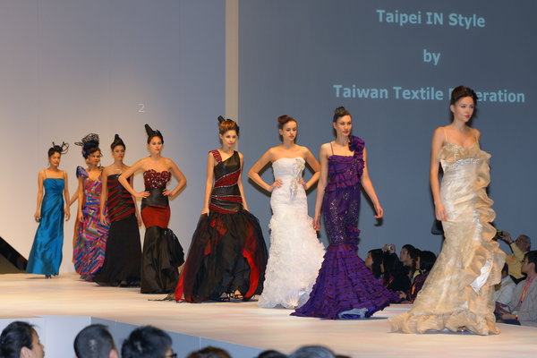 HKFW2010-D1M1_093.jpg