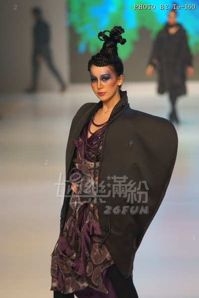 HKFW2010-D2M1_133.jpg