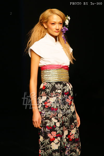 HKFW2011W-D1G1_003.jpg