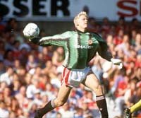 schmeichel-5.jpg