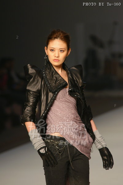 HKFW2010-D2M4_055.jpg