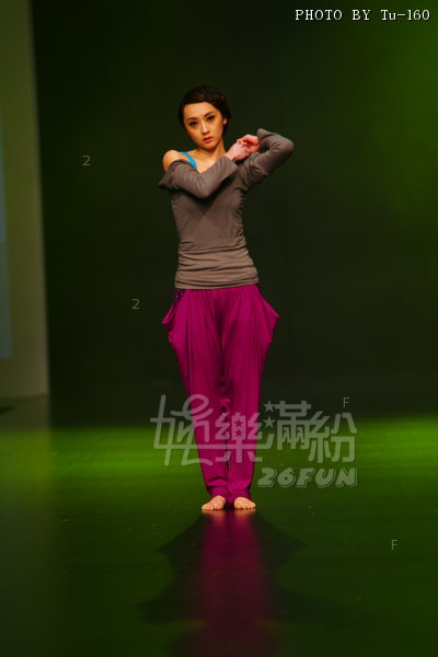 HKFW2011W-D3M4_010.jpg