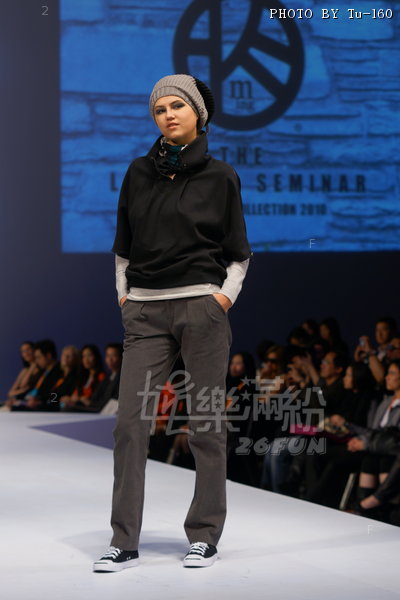 HKFW2010-D4M3_021.jpg